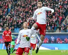 关于拜仁慕尼黑客场战平莱比锡继续德甲榜首的信息